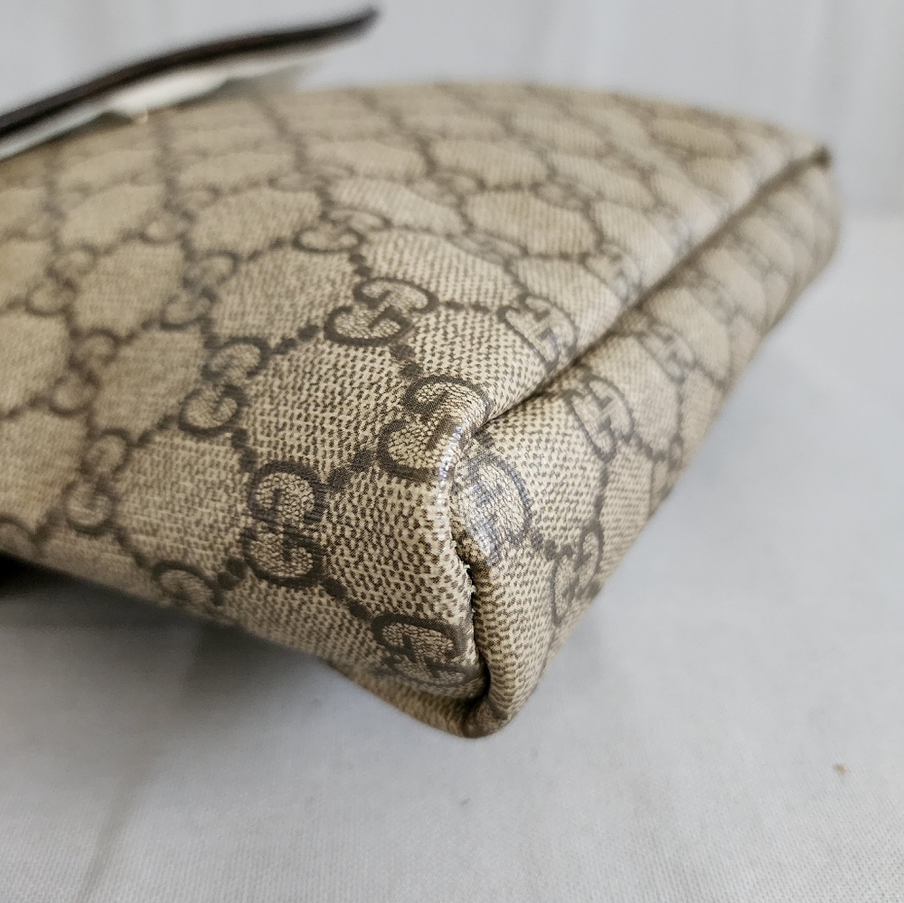 ✨️GUCCI GG Supreme Flat Messenger Bag - Picture 11 of 16